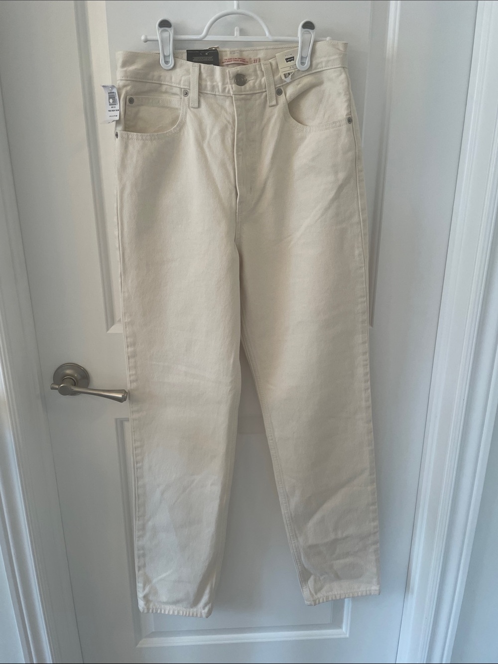 Levi's Off White High-Rise Straight Jeans